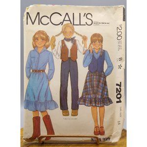 Vintage Sewing PATTERN McCalls 7201, Child Girls 1980, Size 14